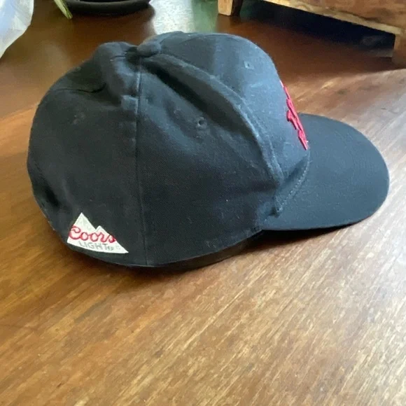 Toronto Raptors Hat Basketball Snap Back Baseball Hat Black Red Embroidered - Picture 3 of 6